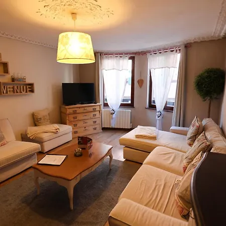 Les Authentics - La Maison D'amelie