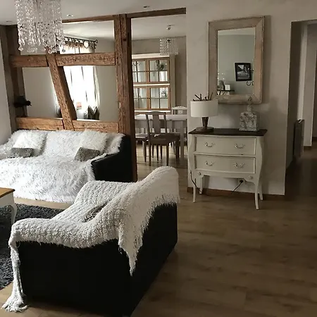 Les Authentics - La Maison D'amelie